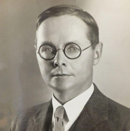 Should Oxy Rescind An Honorary Degree To A Racist Recipient - 