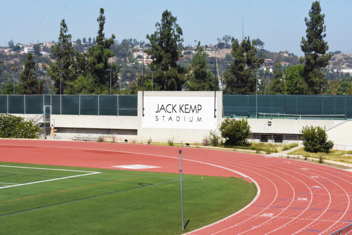 footballequip_sports_eddie7