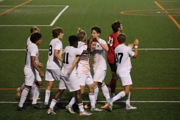 Men’sSoccer_Sport_Youngelson1 Men's Soccer